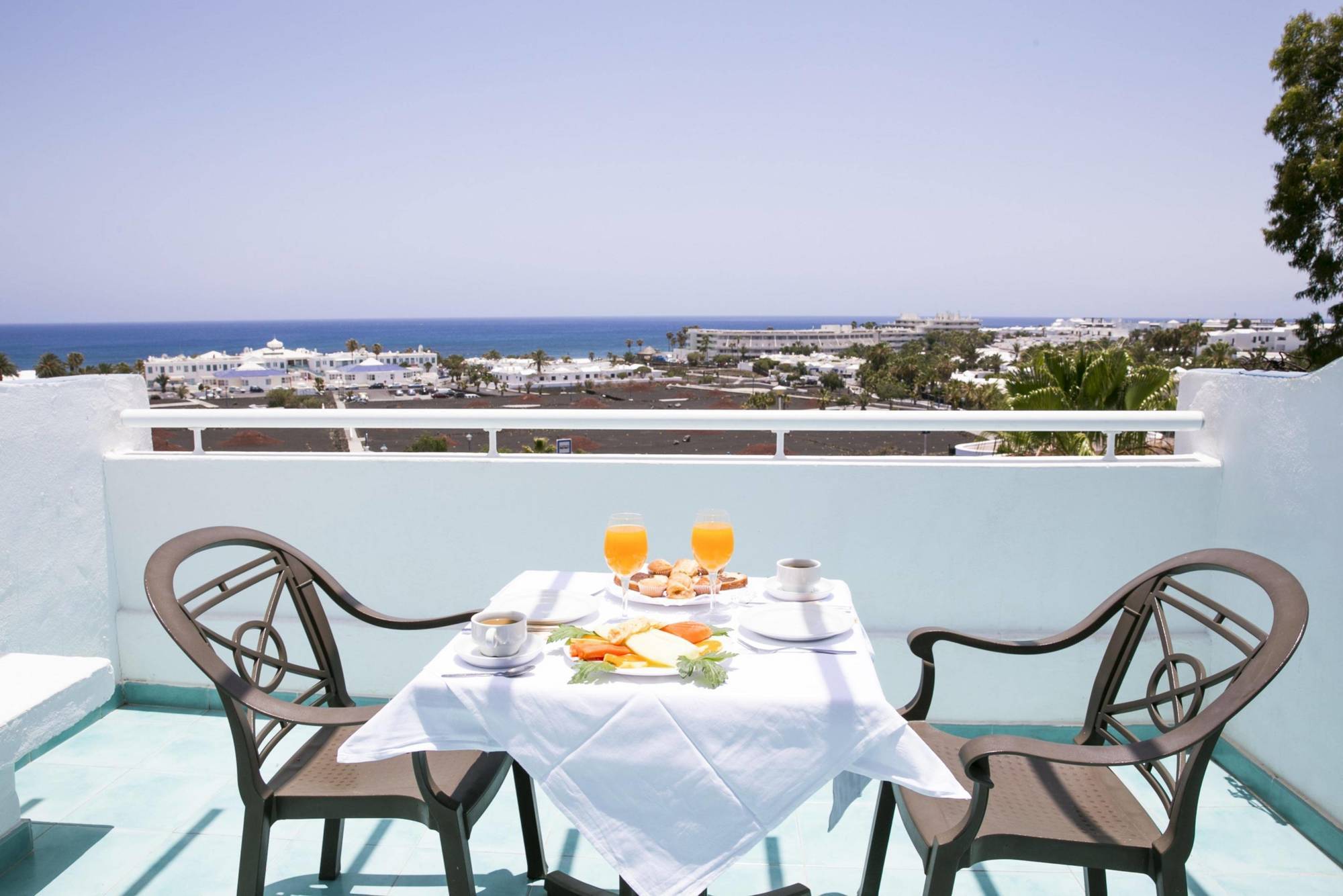 Apartamentos Livvo Morromar Puerto del Carmen  Eksteriør billede